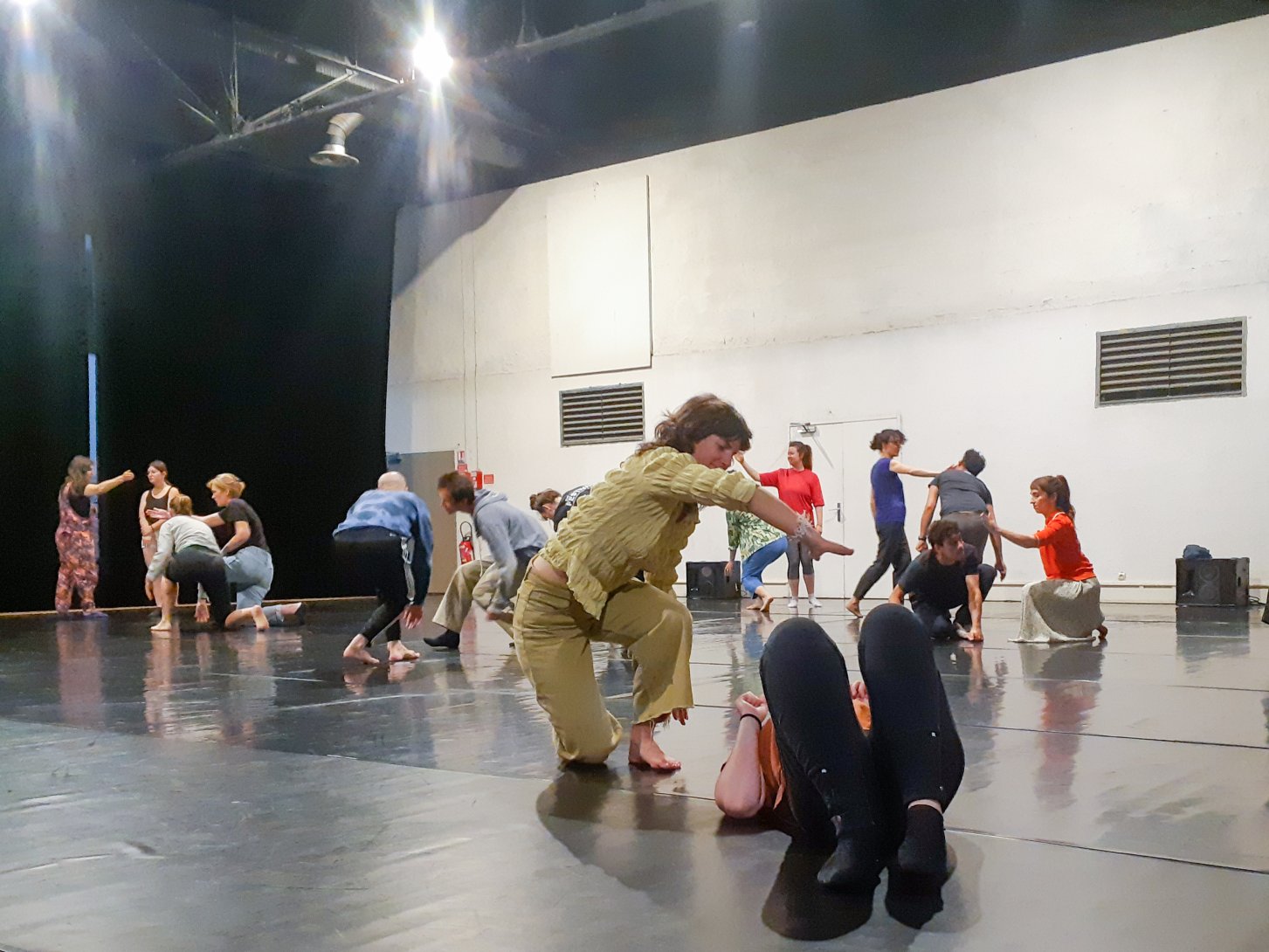 *Un pas de côté, Usage de l’objet et engagement du corps dans la médiation* les 10 et 11 juillet 2023 au ccn de Caen en Normandie et à l’Artothèque de Caen